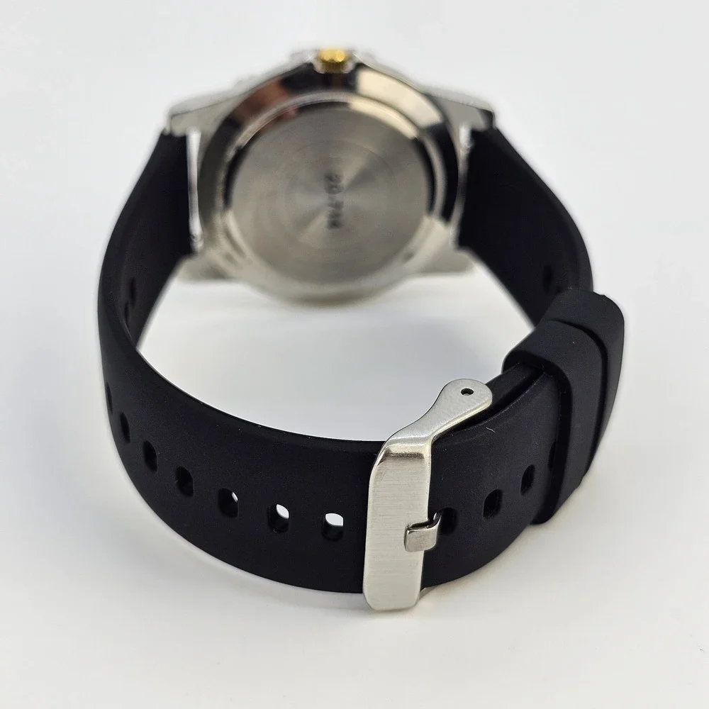 Sports Illustrated Men's Watch 38MM Yellow Dial NEW Black Plastic Bands Battery